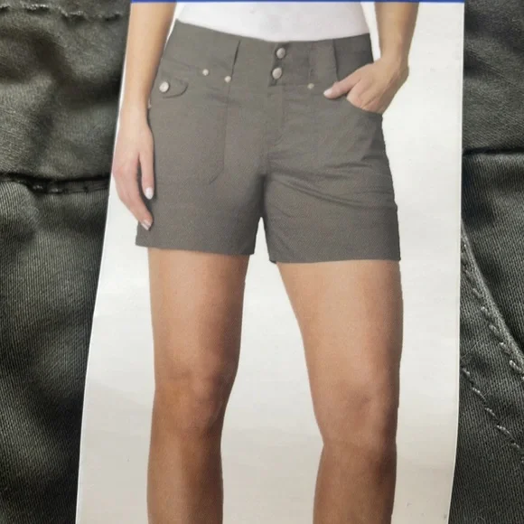 Dakota - Mid Rise Shorts - Picture 4 of 5